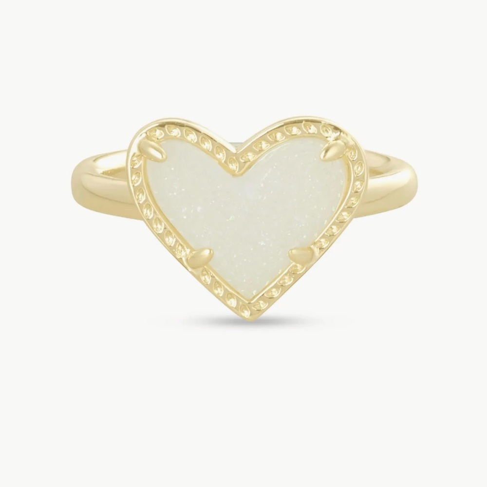 Kendra Scott Ari Heart Gold Band Ring in Iridescent Drusy